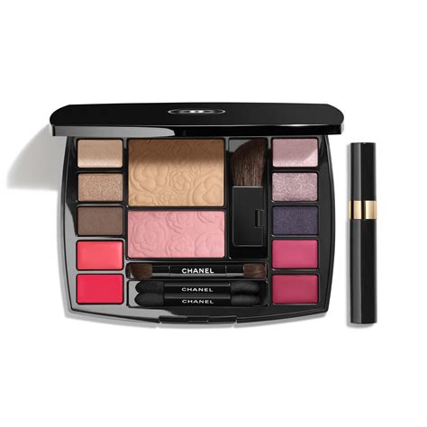 chanel makw up|Chanel makeup palette.